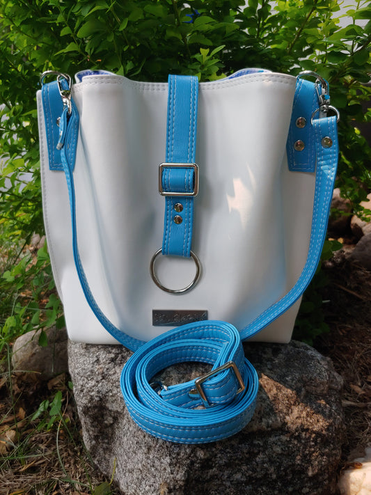 Hinterland Crossbody / Shoulder Bag