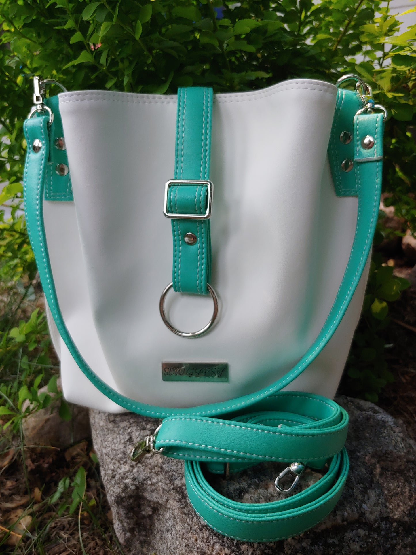 Hinterland Crossbody / Shoulder Bag