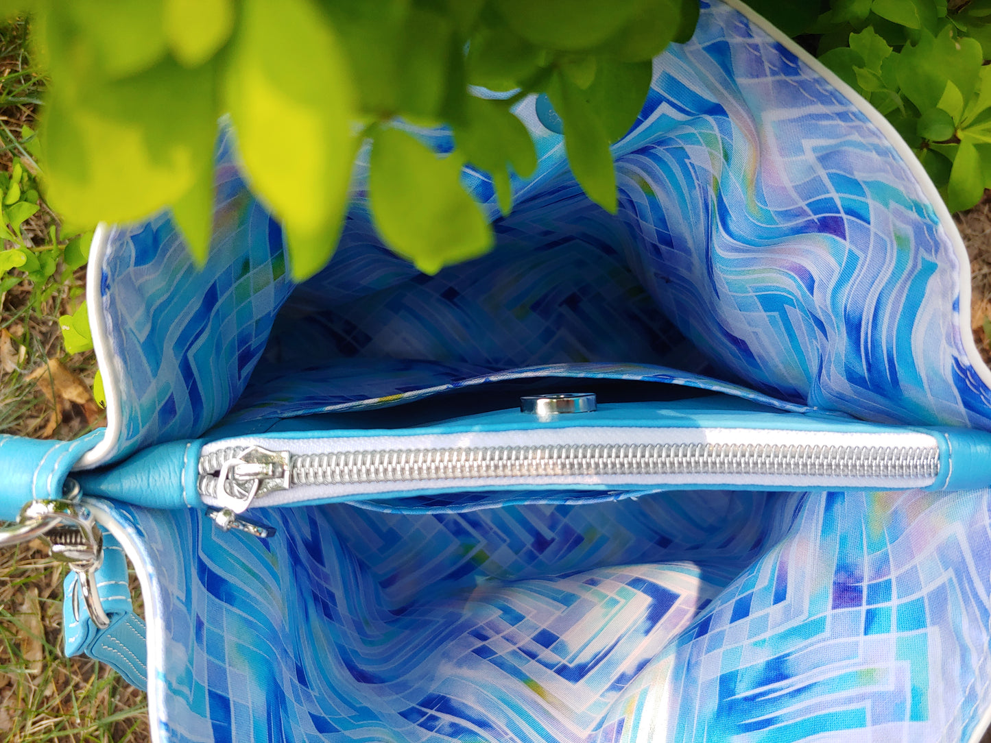 Hinterland Crossbody / Shoulder Bag