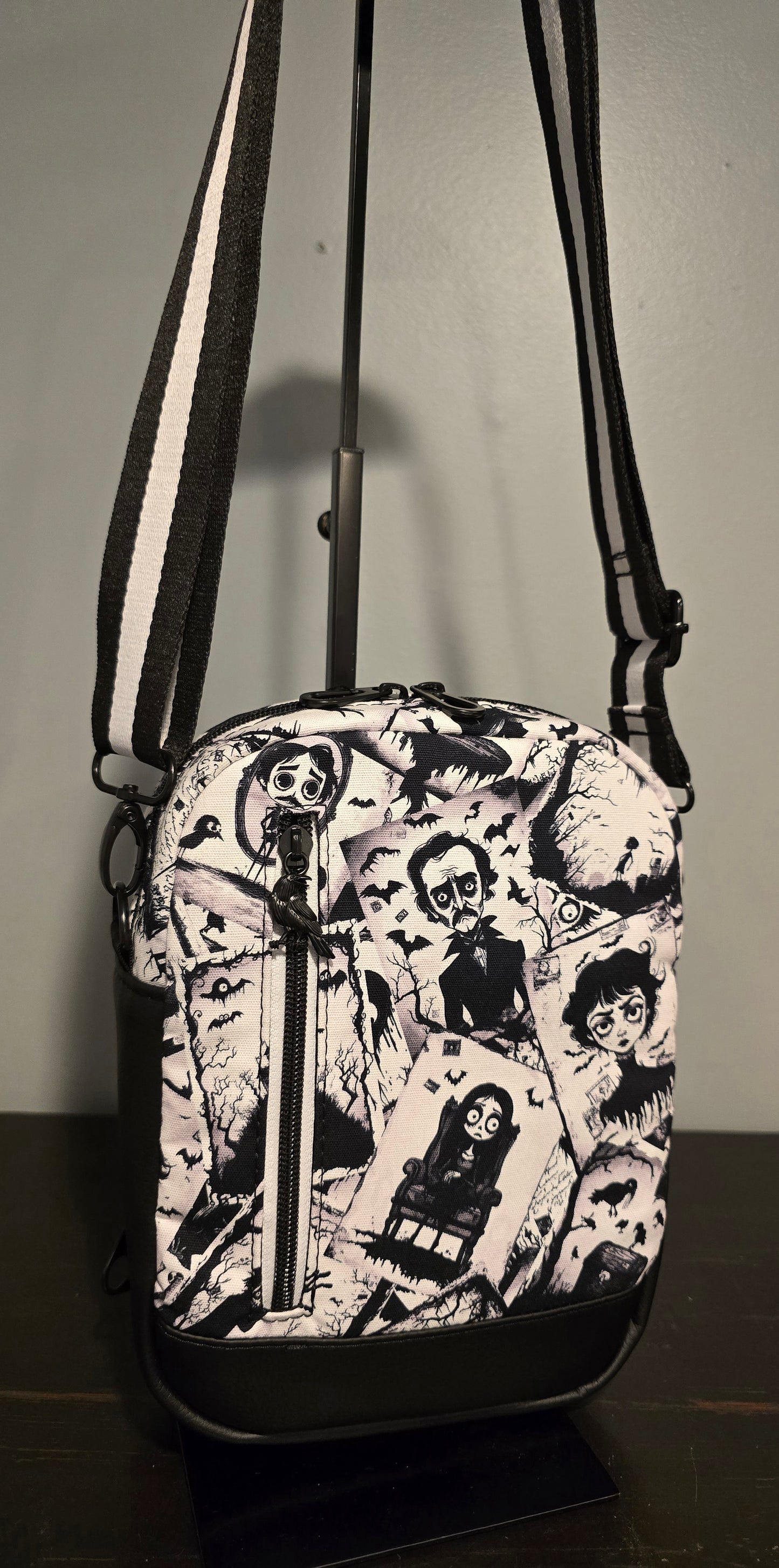 Pebble Sling / Crossbody