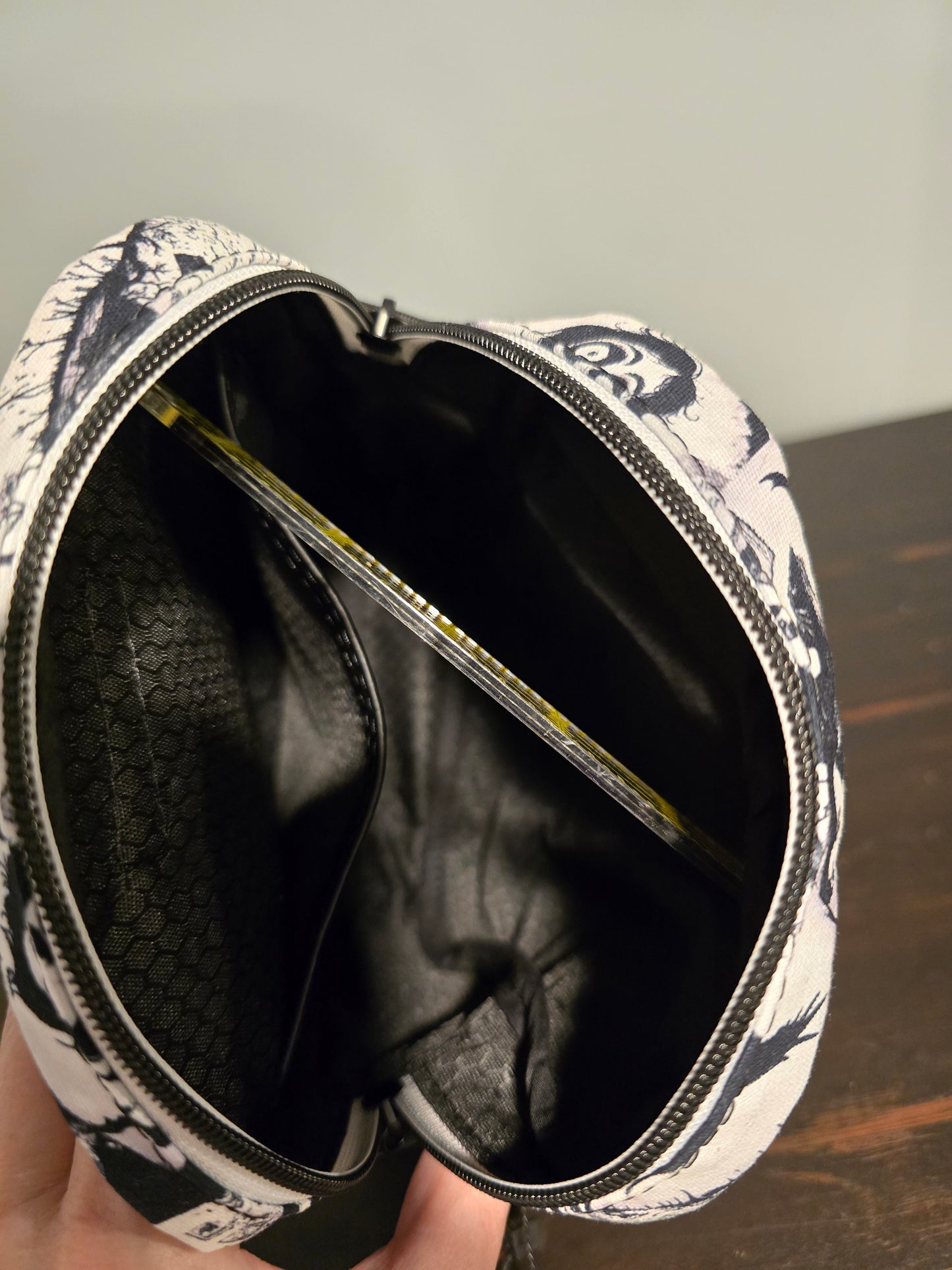 Pebble Sling / Crossbody