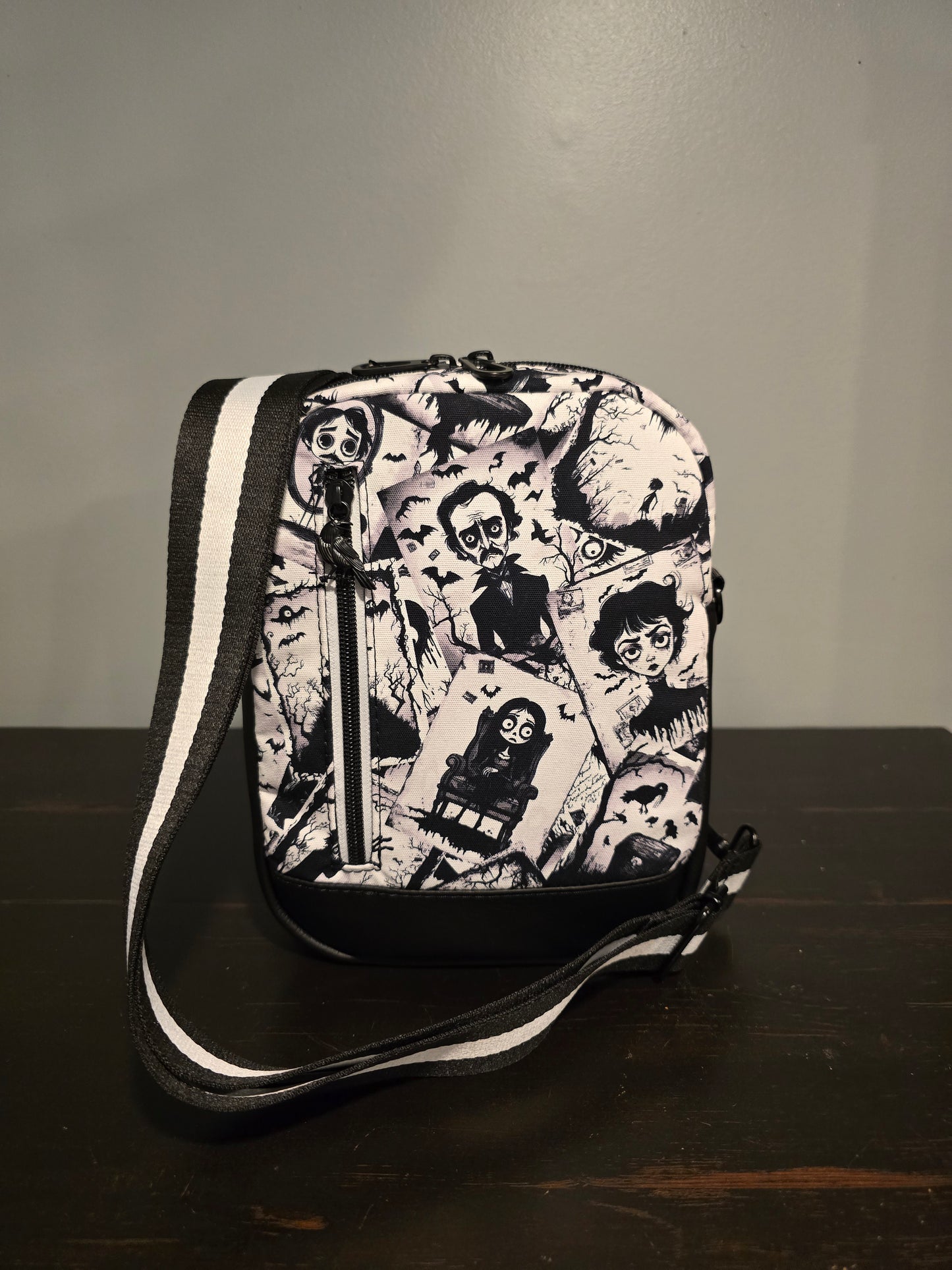 Pebble Sling / Crossbody