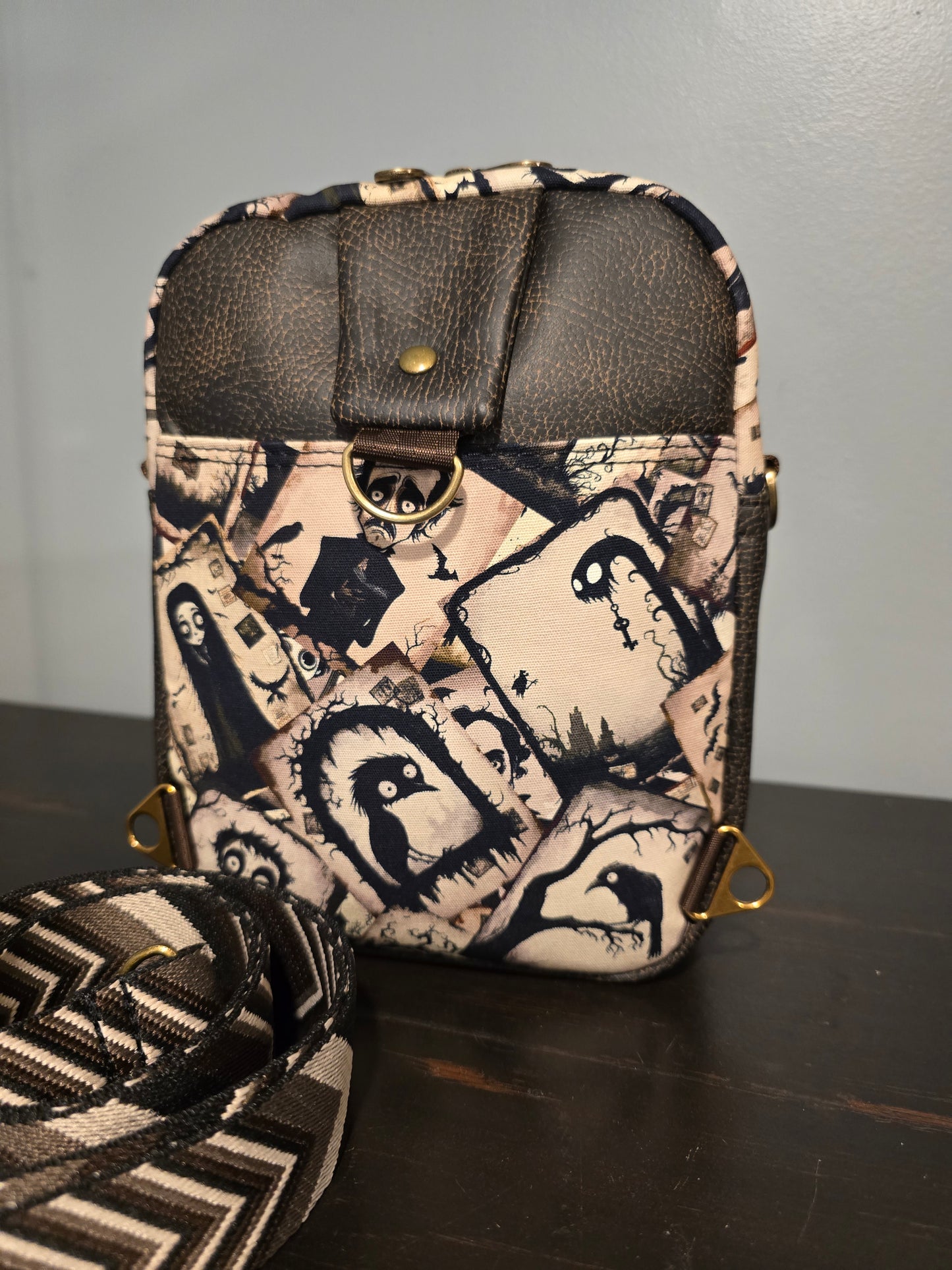 Pebble Sling / Crossbody